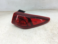 2022 Hyundai Kona Tail Light Assembly Passenger Right OEM P/N:92402J9510 92402-J95, 92402-J96, 92402-J951, 92402-J961 Fits O