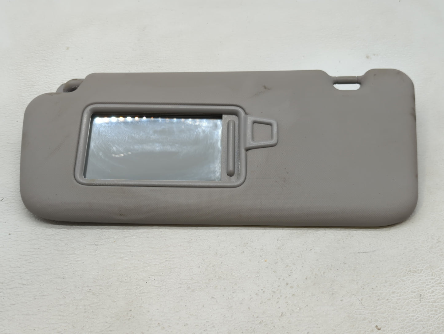 2022 Hyundai Kona Sun Visor Shade Replacement Passenger Right Mirror Fits OEM Used Auto Parts - Oemusedautoparts1.com