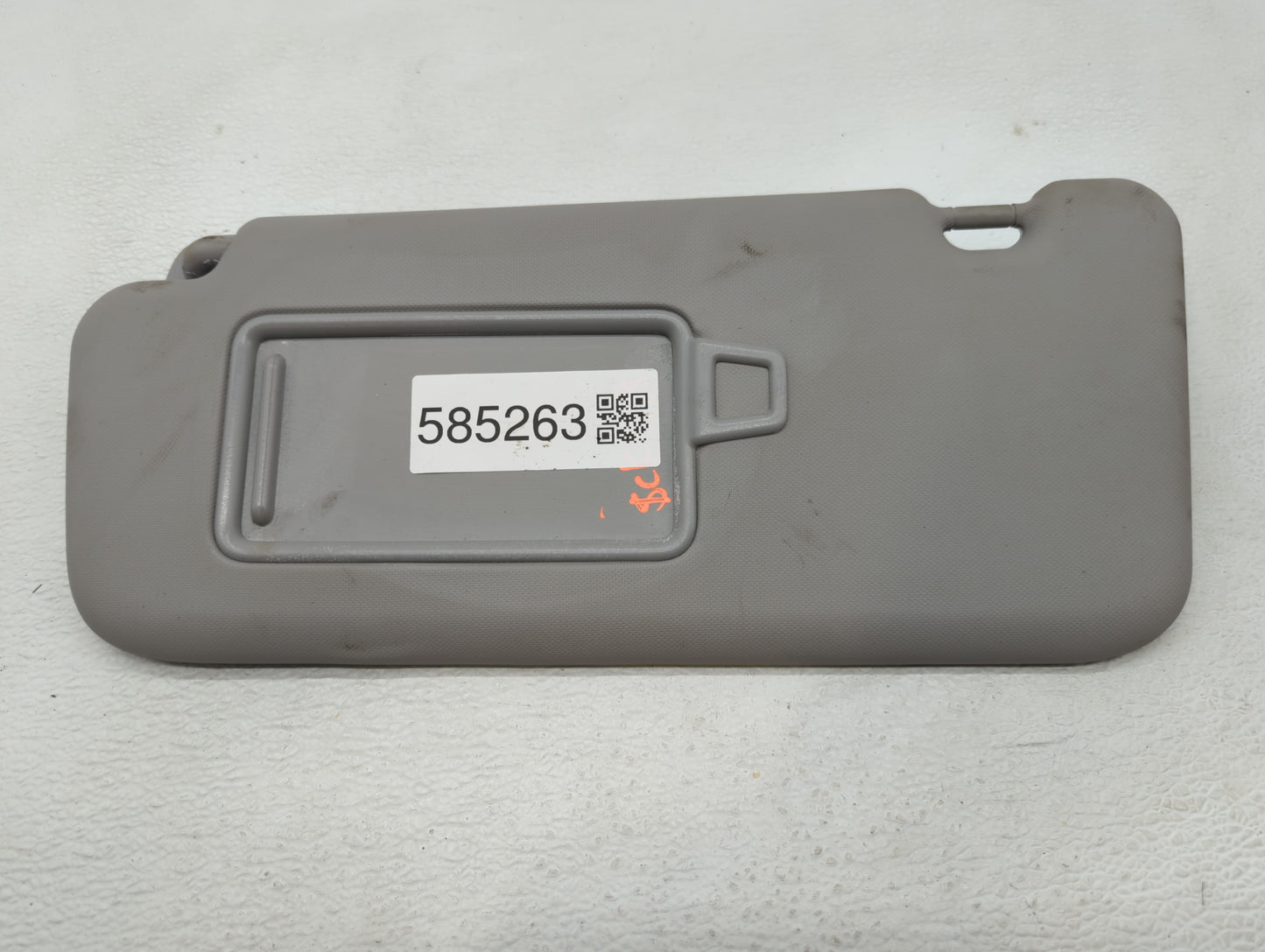 2022 Hyundai Kona Sun Visor Shade Replacement Passenger Right Mirror Fits OEM Used Auto Parts - Oemusedautoparts1.com