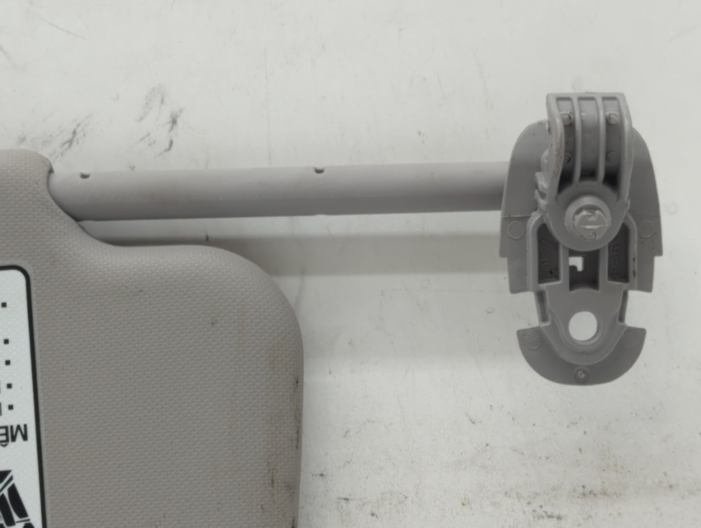 2022 Hyundai Kona Sun Visor Shade Replacement Passenger Right Mirror Fits OEM Used Auto Parts - Oemusedautoparts1.com