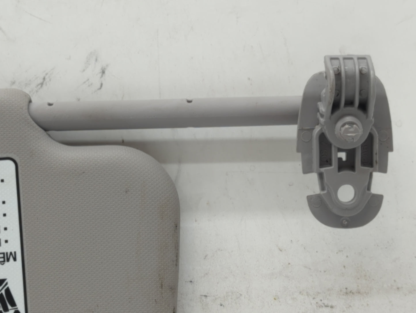 2022 Hyundai Kona Sun Visor Shade Replacement Passenger Right Mirror Fits OEM Used Auto Parts - Oemusedautoparts1.com