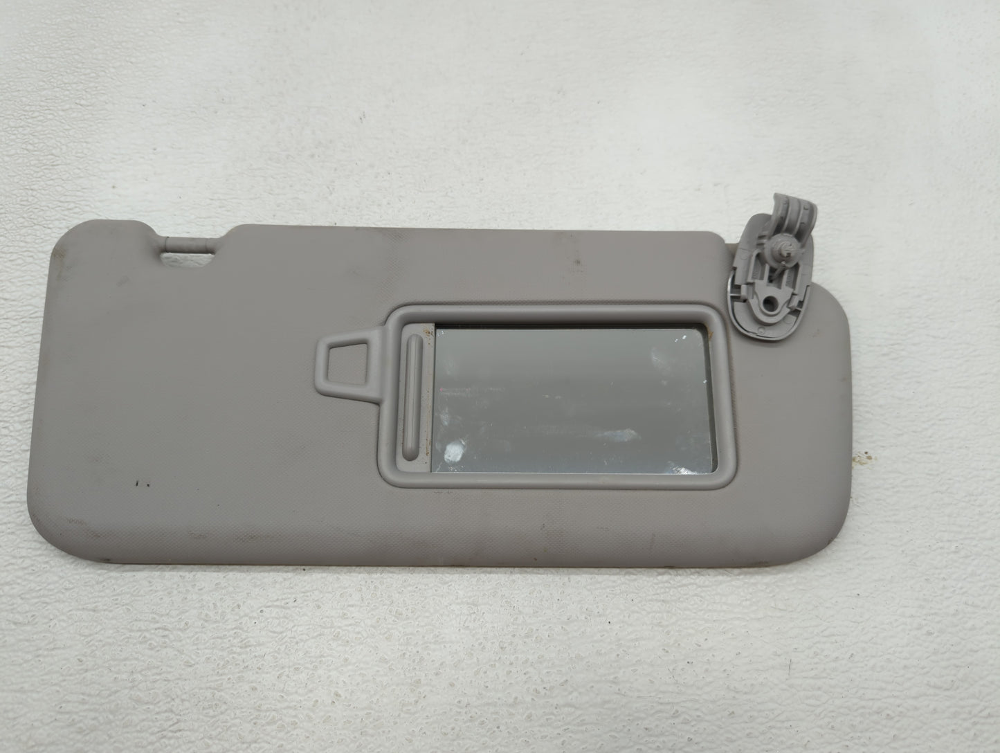 2022 Hyundai Kona Sun Visor Shade Replacement Passenger Right Mirror Fits OEM Used Auto Parts - Oemusedautoparts1.com