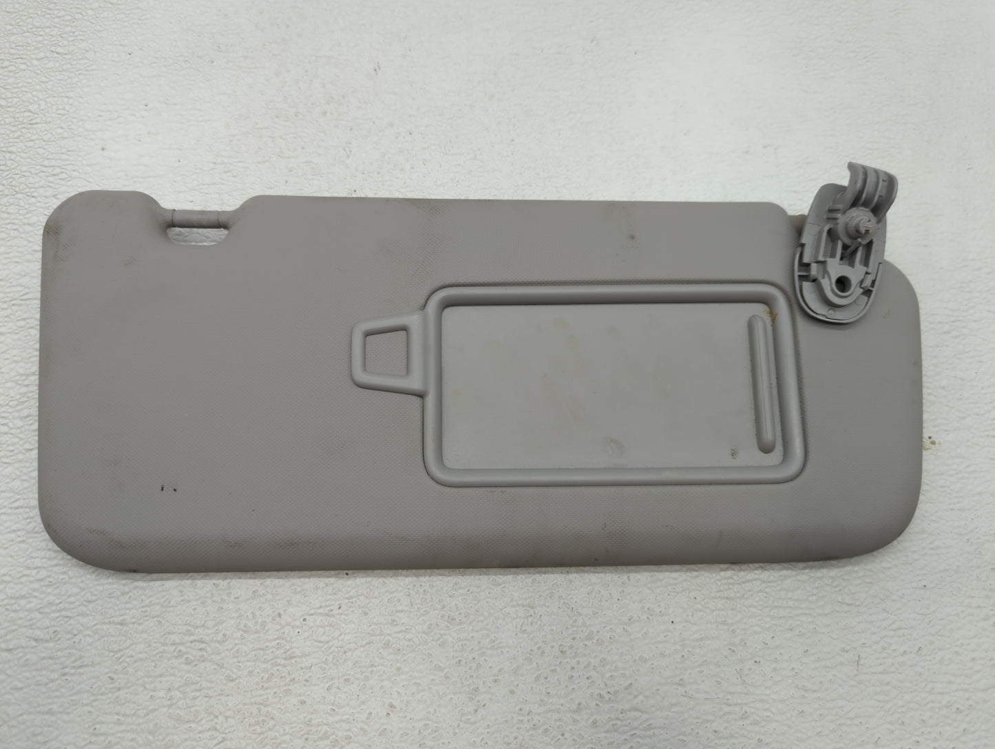 2022 Hyundai Kona Sun Visor Shade Replacement Passenger Right Mirror Fits OEM Used Auto Parts - Oemusedautoparts1.com