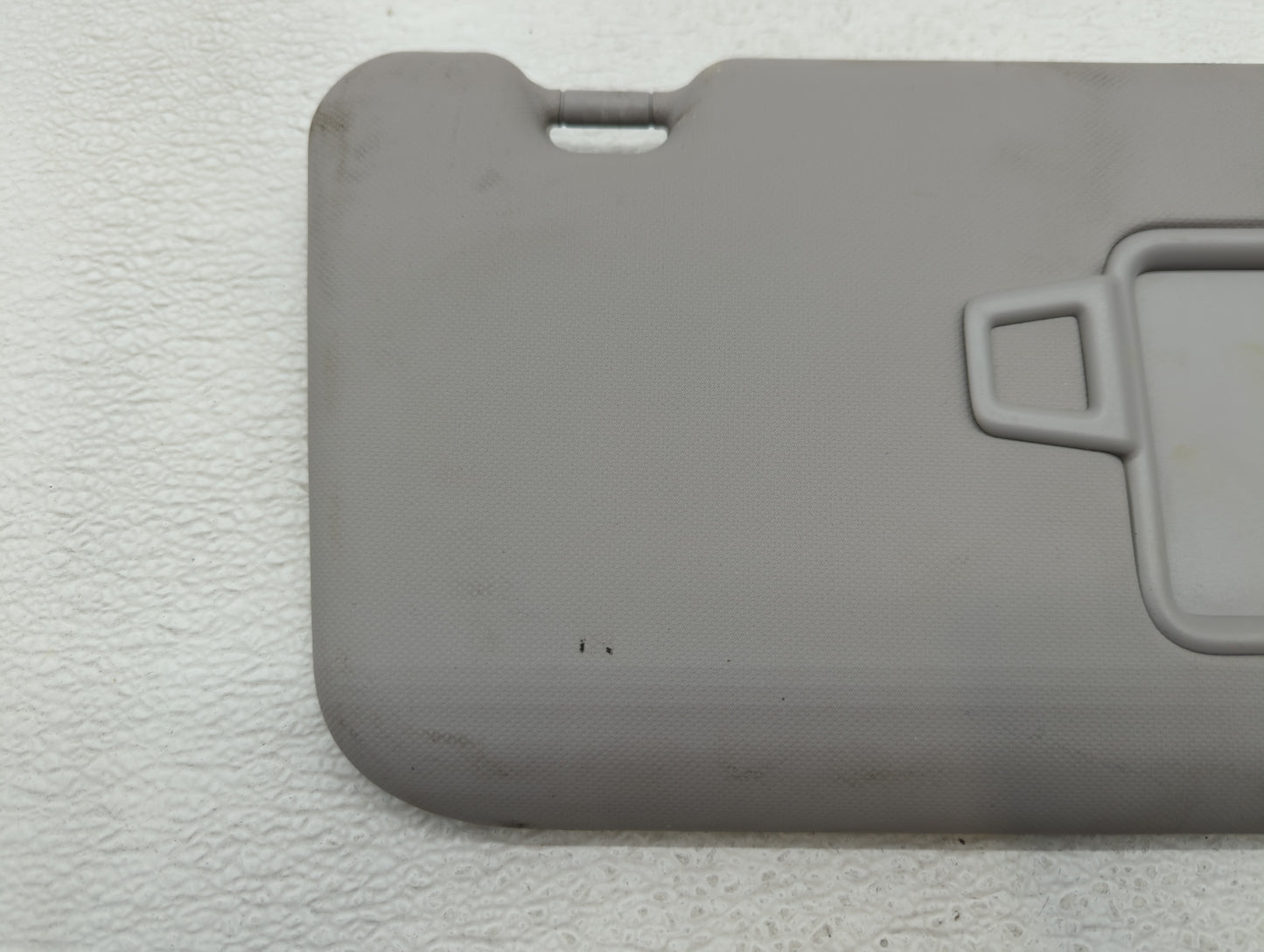 2022 Hyundai Kona Sun Visor Shade Replacement Passenger Right Mirror Fits OEM Used Auto Parts - Oemusedautoparts1.com