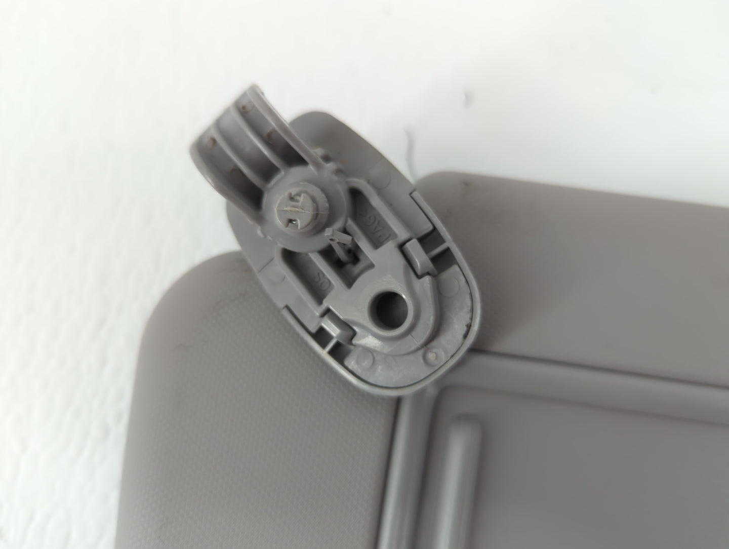 2022 Hyundai Kona Sun Visor Shade Replacement Driver Left Mirror Fits OEM Used Auto Parts - Oemusedautoparts1.com