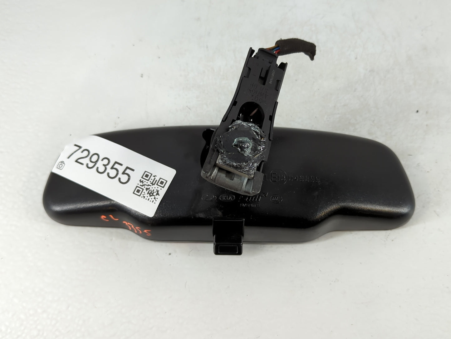 2019-2022 Hyundai Kona Interior Rear View Mirror Replacement OEM P/N:E13049899 Fits Fits 2019 2020 2021 2022 OEM Used Auto P