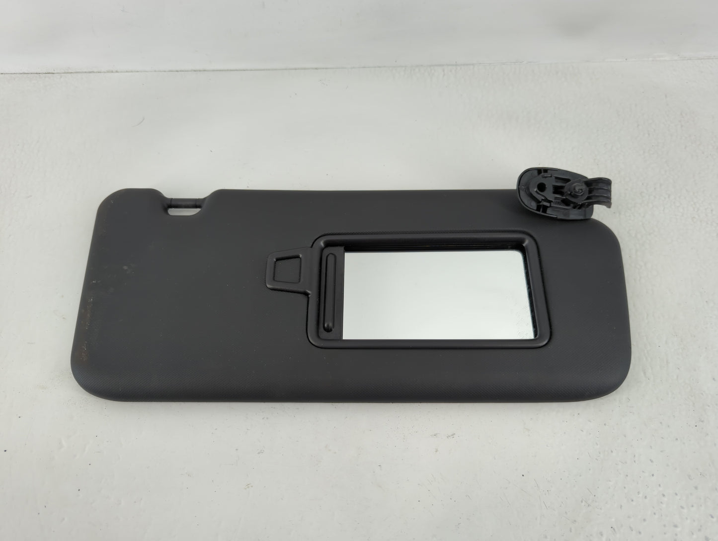 2022 Hyundai Kona Sun Visor Shade Replacement Passenger Right Mirror Fits OEM Used Auto Parts - Oemusedautoparts1.com