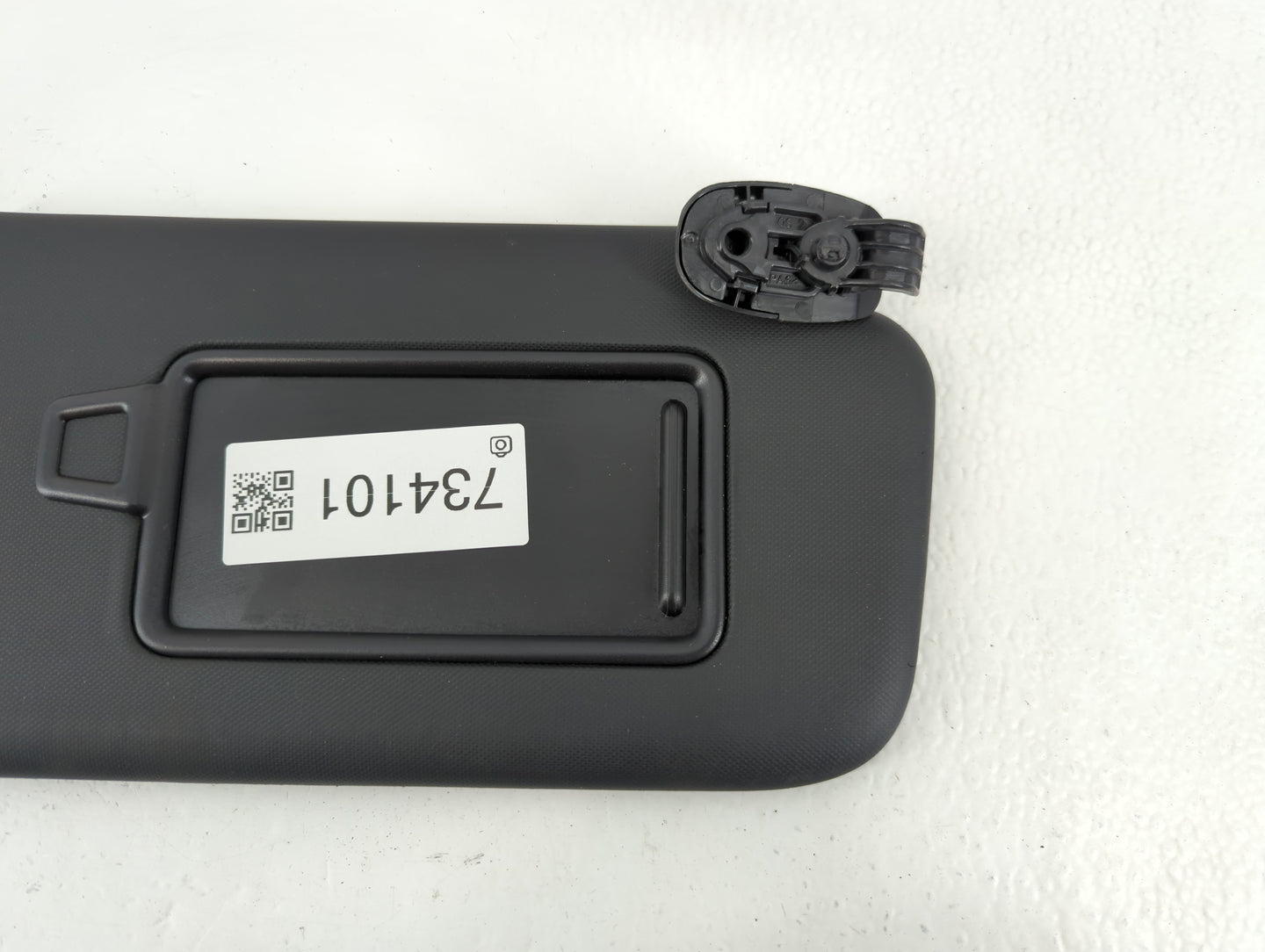 2022 Hyundai Kona Sun Visor Shade Replacement Passenger Right Mirror Fits OEM Used Auto Parts - Oemusedautoparts1.com