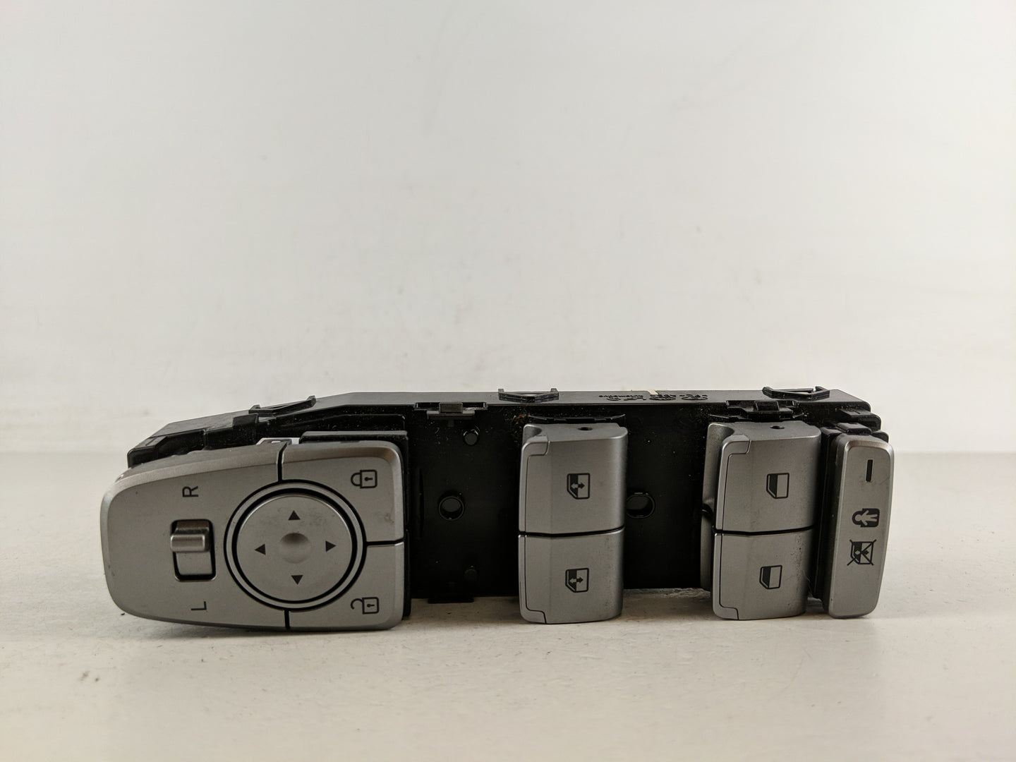 2023 Hyundai Palisade Master Power Window Switch Replacement Driver Side Left P/N:0000018 220608 Fits OEM Used Auto Parts - 