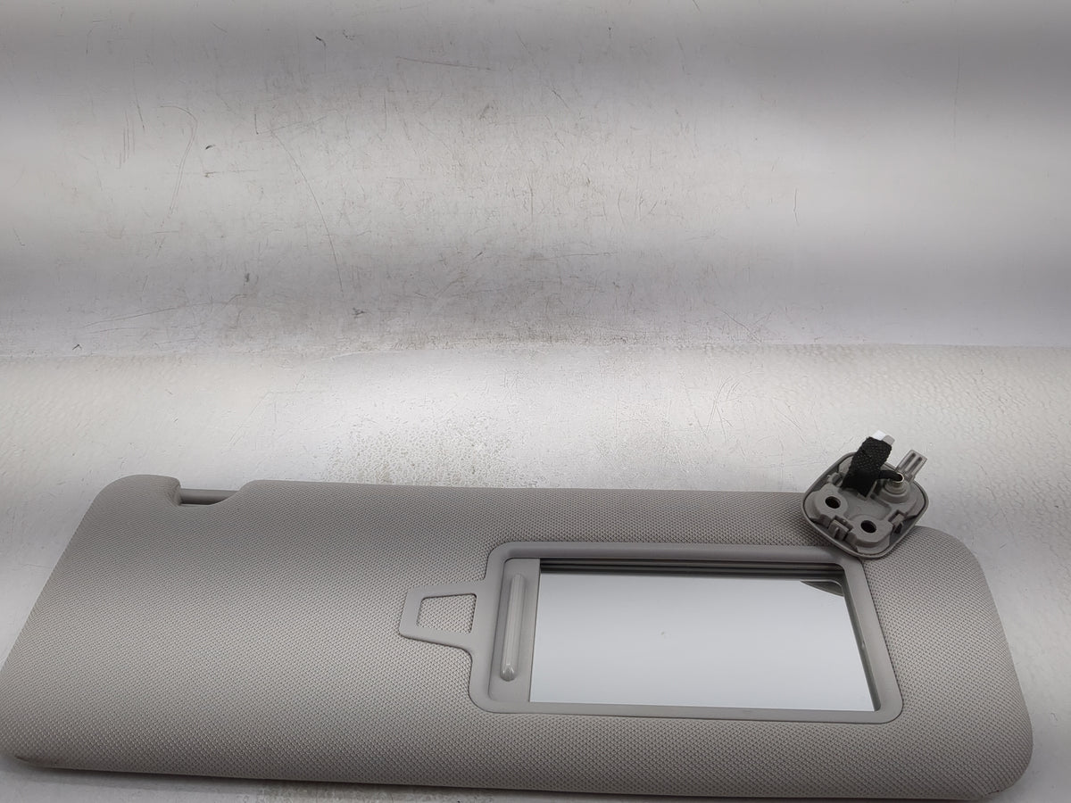 2020-2022 Hyundai Palisade Sun Visor Shade Replacement Passenger Right Mirror Fits Fits 2020 2021 2022 OEM Used Auto Parts -