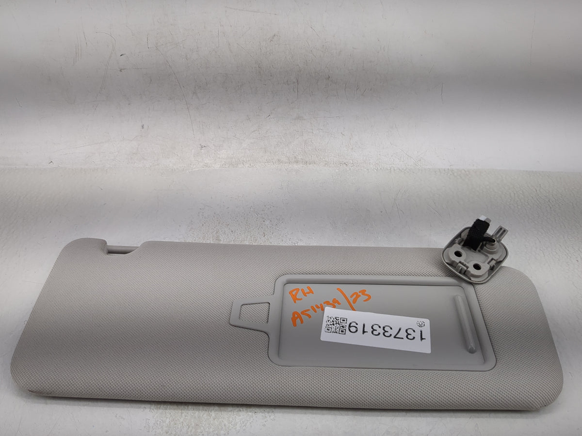 2020-2022 Hyundai Palisade Sun Visor Shade Replacement Passenger Right Mirror Fits Fits 2020 2021 2022 OEM Used Auto Parts -