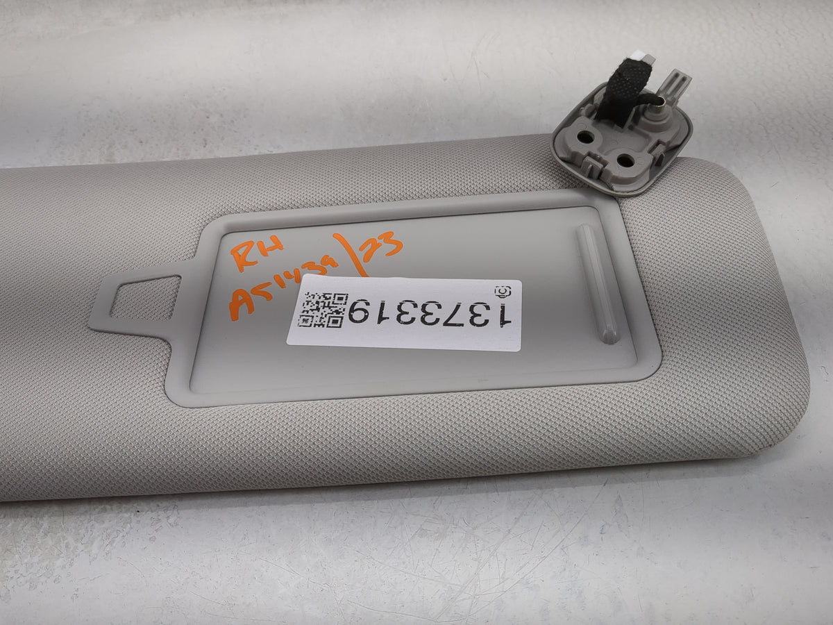 2020-2022 Hyundai Palisade Sun Visor Shade Replacement Passenger Right Mirror Fits Fits 2020 2021 2022 OEM Used Auto Parts -