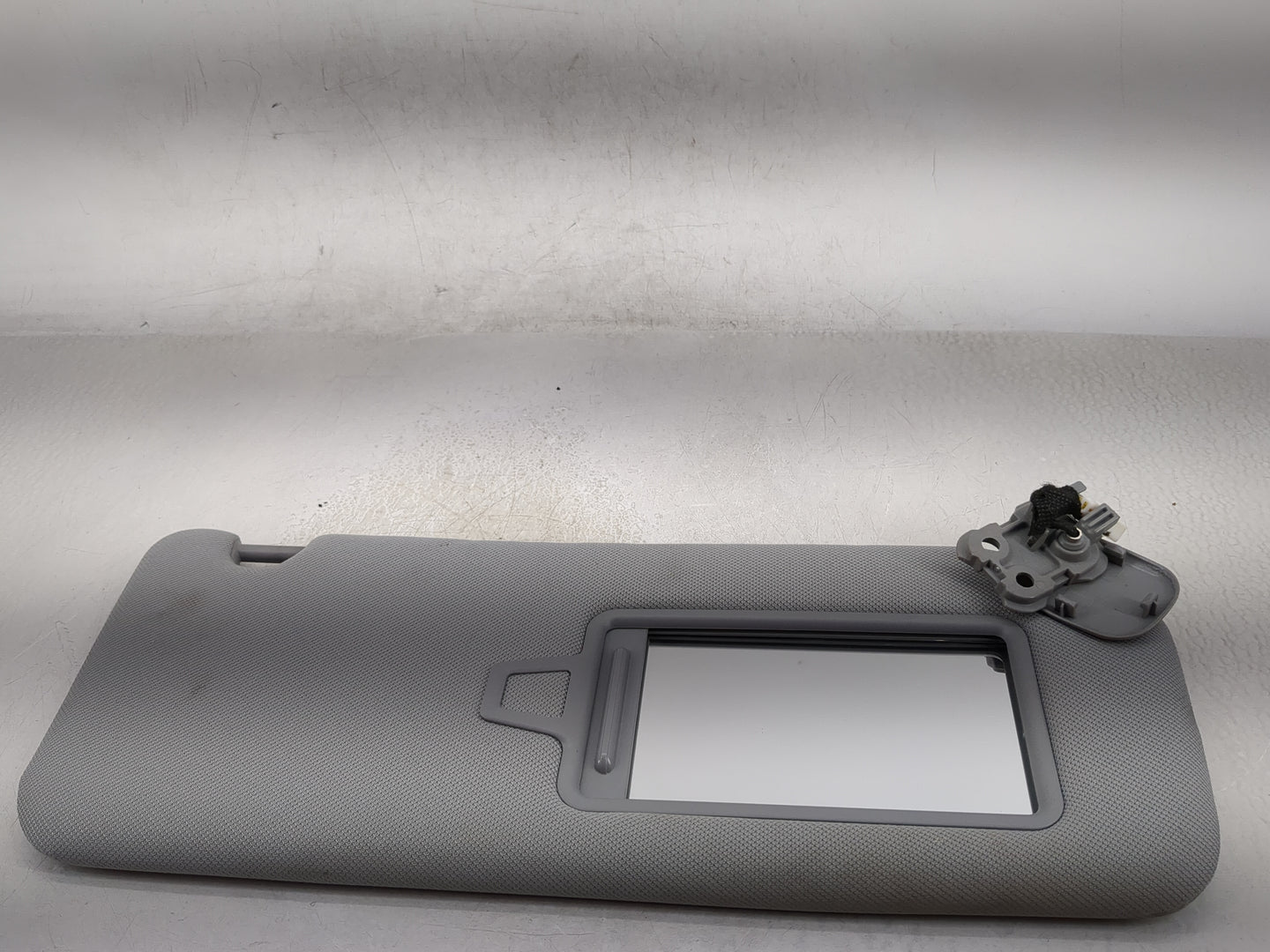 2020-2022 Hyundai Palisade Sun Visor Shade Replacement Passenger Right Mirror Fits Fits 2020 2021 2022 OEM Used Auto Parts -