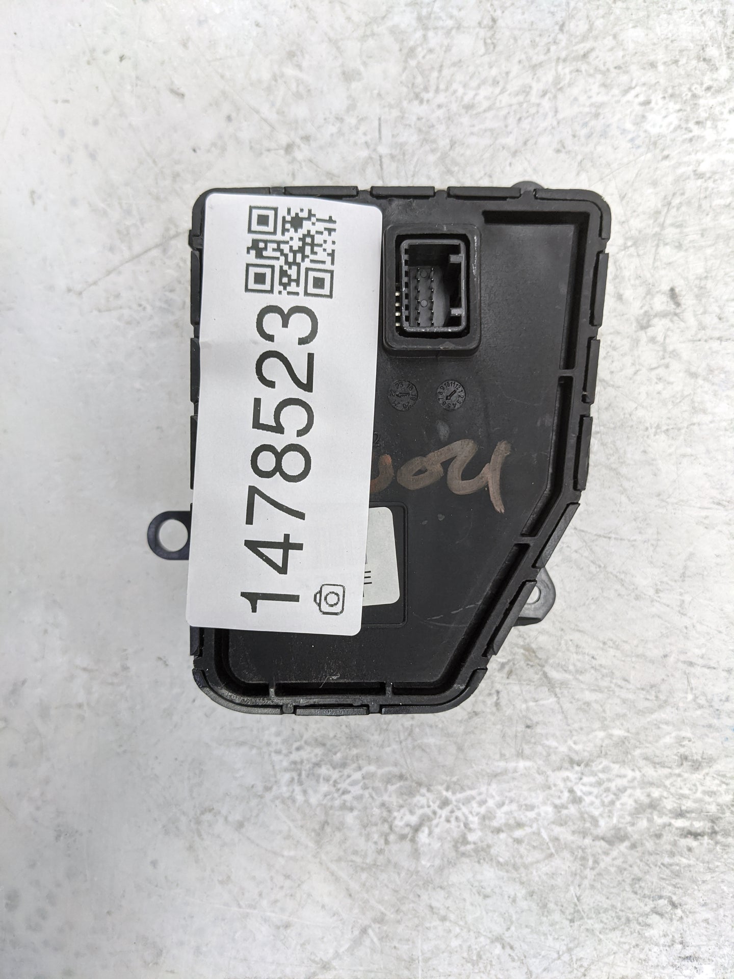 2023 Hyundai Palisade Floor Console Assembly Shifter 1478523 - Oemusedautoparts1.com