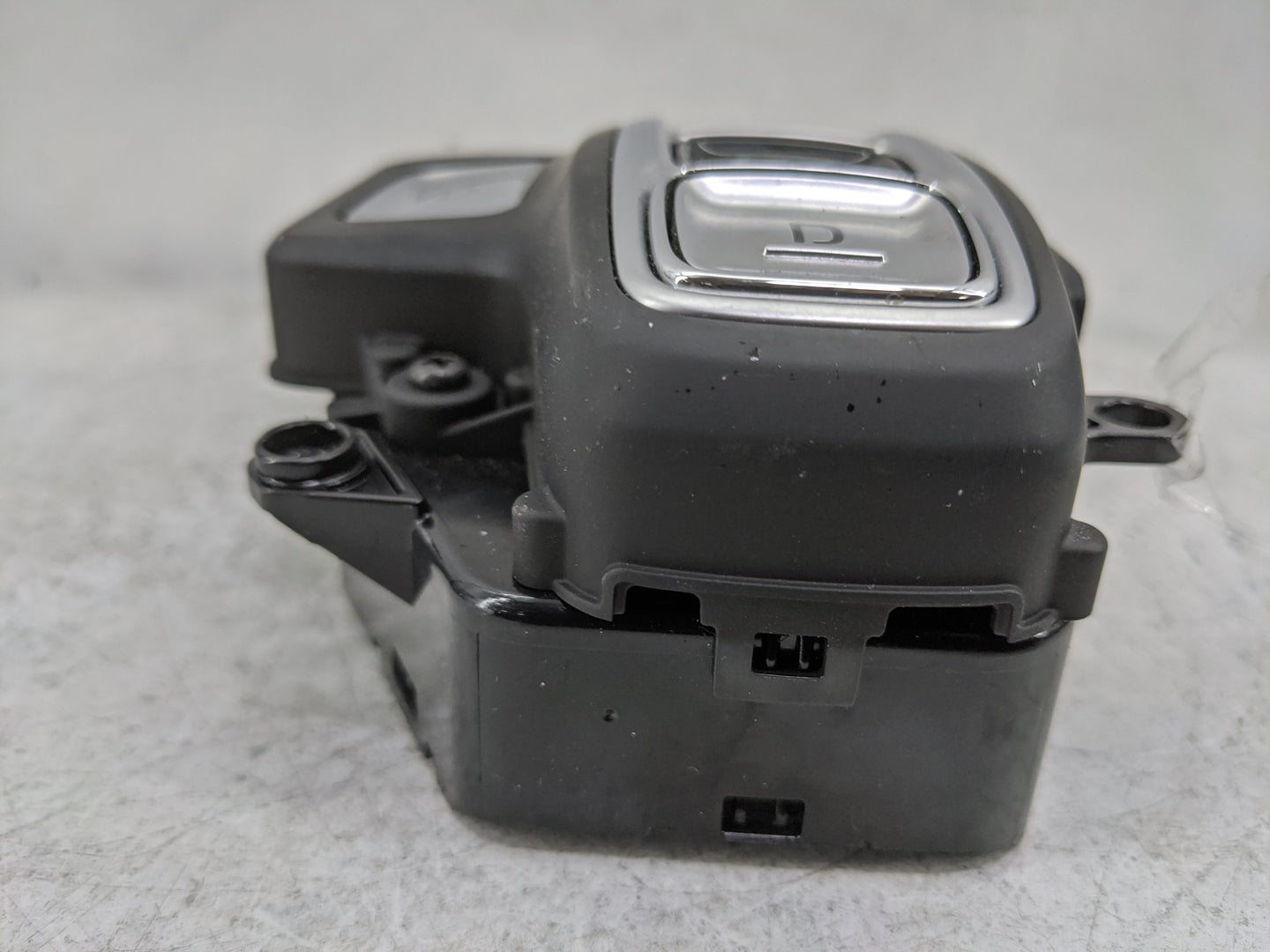 2023 Hyundai Palisade Floor Console Assembly Shifter - Oemusedautoparts1.com