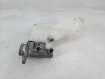 compare product 2023 Hyundai Santa Cruz Brake Master Cylinder 1198895