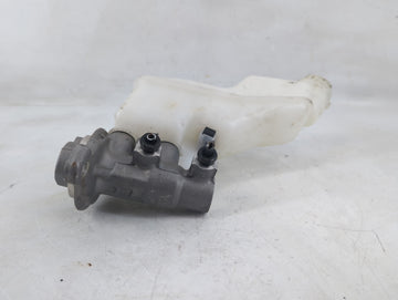 2023 Hyundai Santa Cruz Brake Master Cylinder