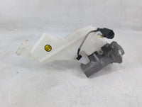 2023 Hyundai Santa Cruz Brake Master Cylinder 1198895 - Oemusedautoparts1.com