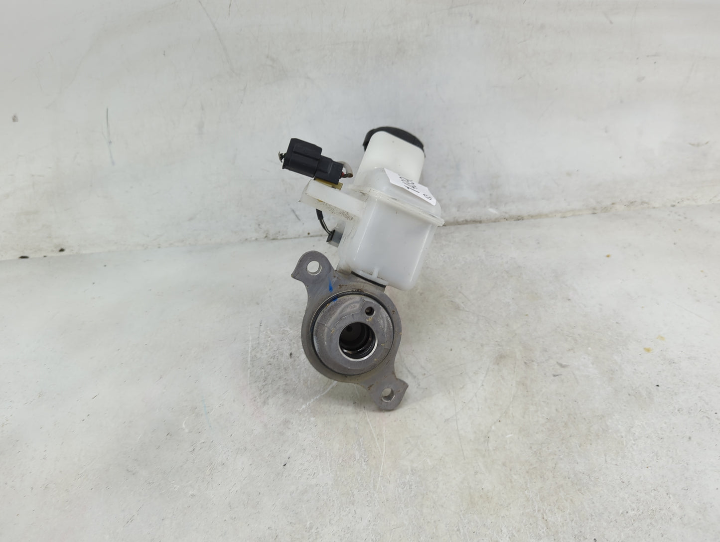 2023 Hyundai Santa Cruz Brake Master Cylinder 1489075 - Oemusedautoparts1.com