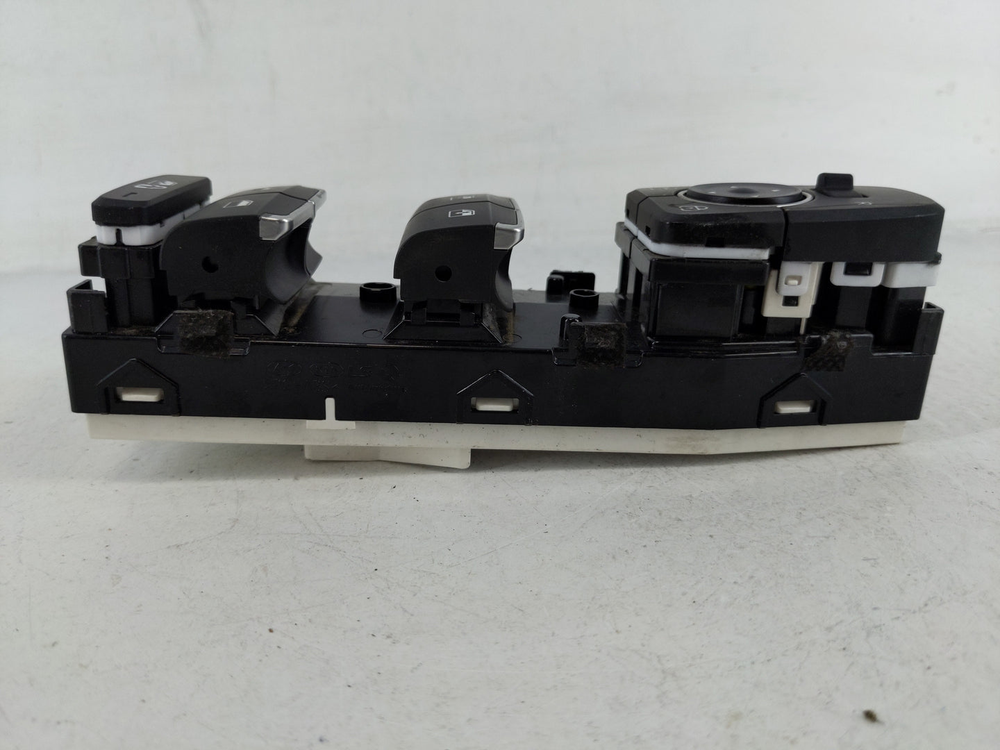 2021 Hyundai Santa Fe Master Power Window Switch Replacement Driver Side Left P/N:5001041 230315 Fits OEM Used Auto Parts - 