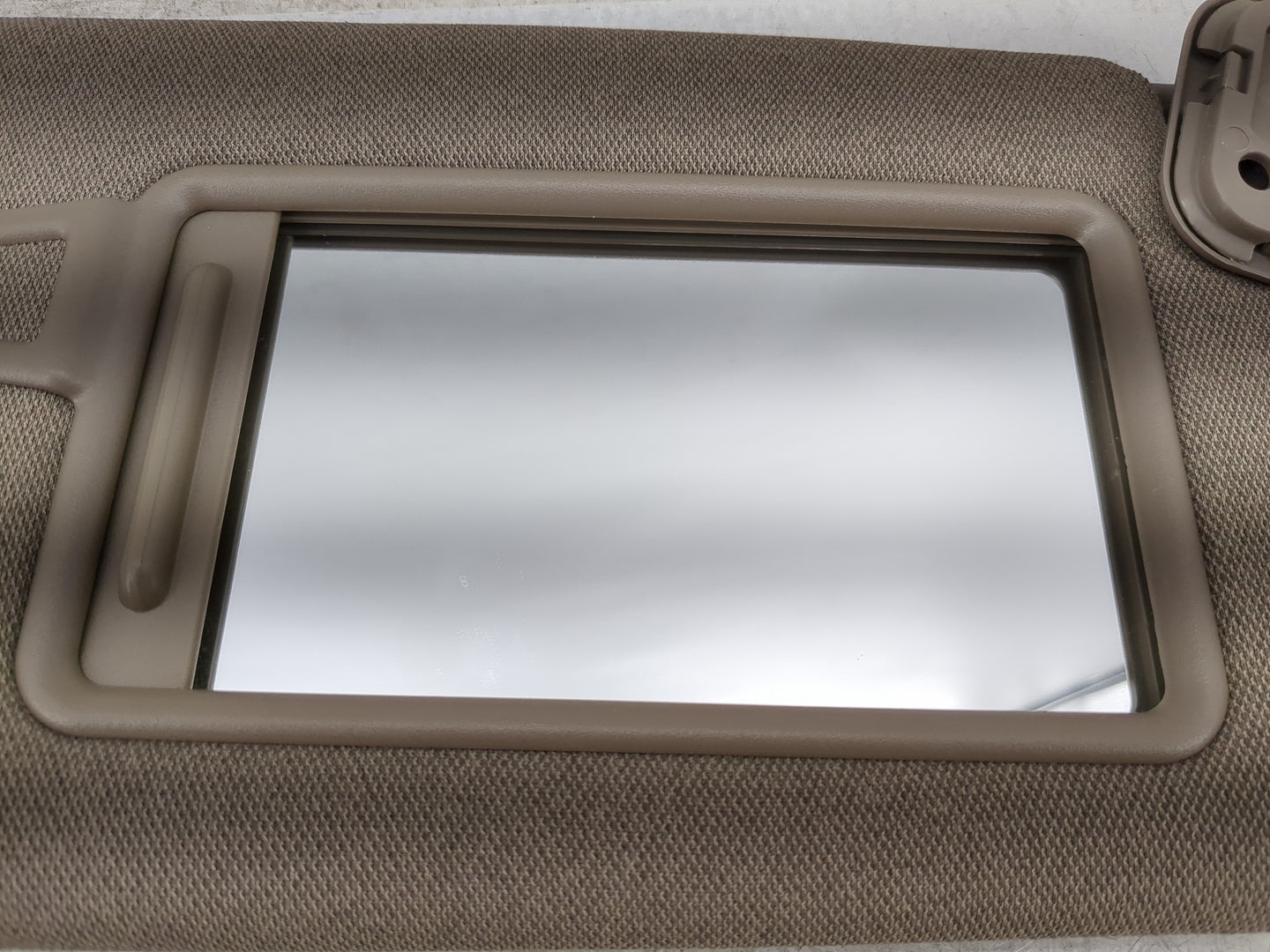 2019-2021 Hyundai Santa Fe Sun Visor Shade Replacement Driver Left Mirror Fits Fits 2019 2020 2021 OEM Used Auto Parts - Oem