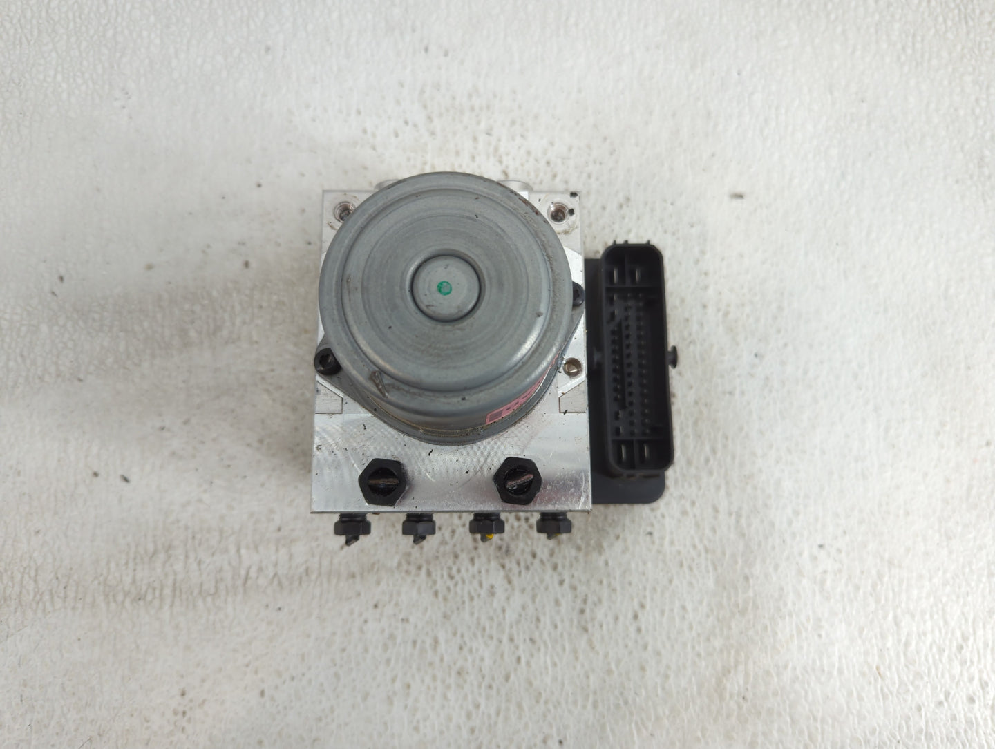 2021 Hyundai Santa Fe ABS Pump Control Module Replacement P/N:58900-S2GA0 Fits OEM Used Auto Parts - Oemusedautoparts1.com