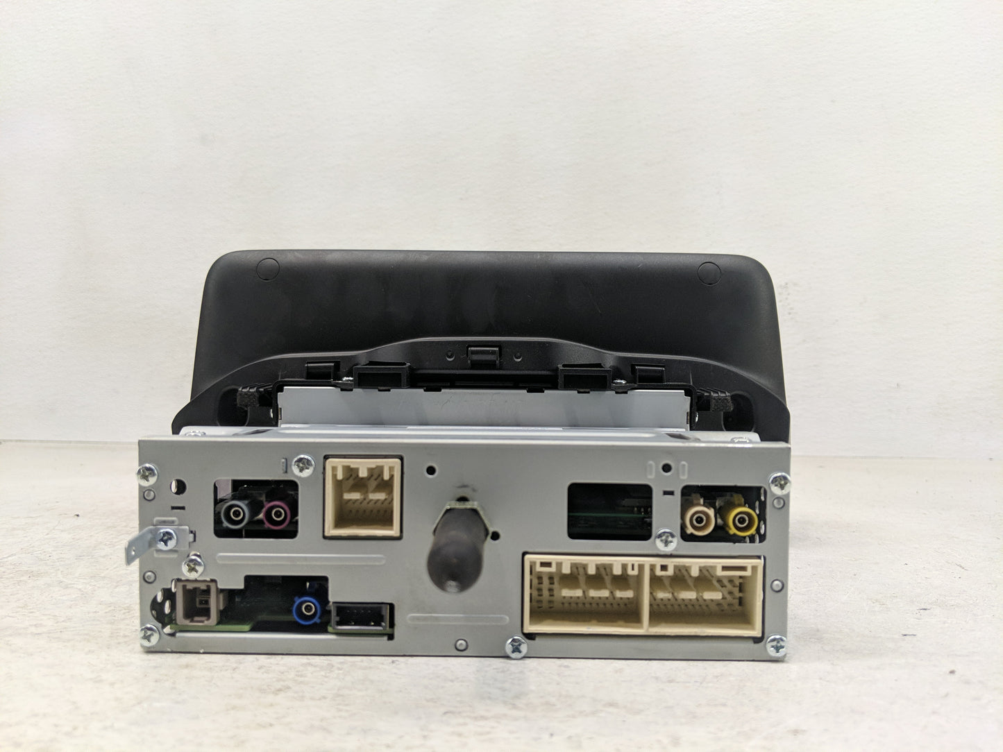 2023 Hyundai Santa Fe Radio AM FM Cd Player Receiver Replacement P/N:96560-CL560RET Fits OEM Used Auto Parts - Oemusedautopa