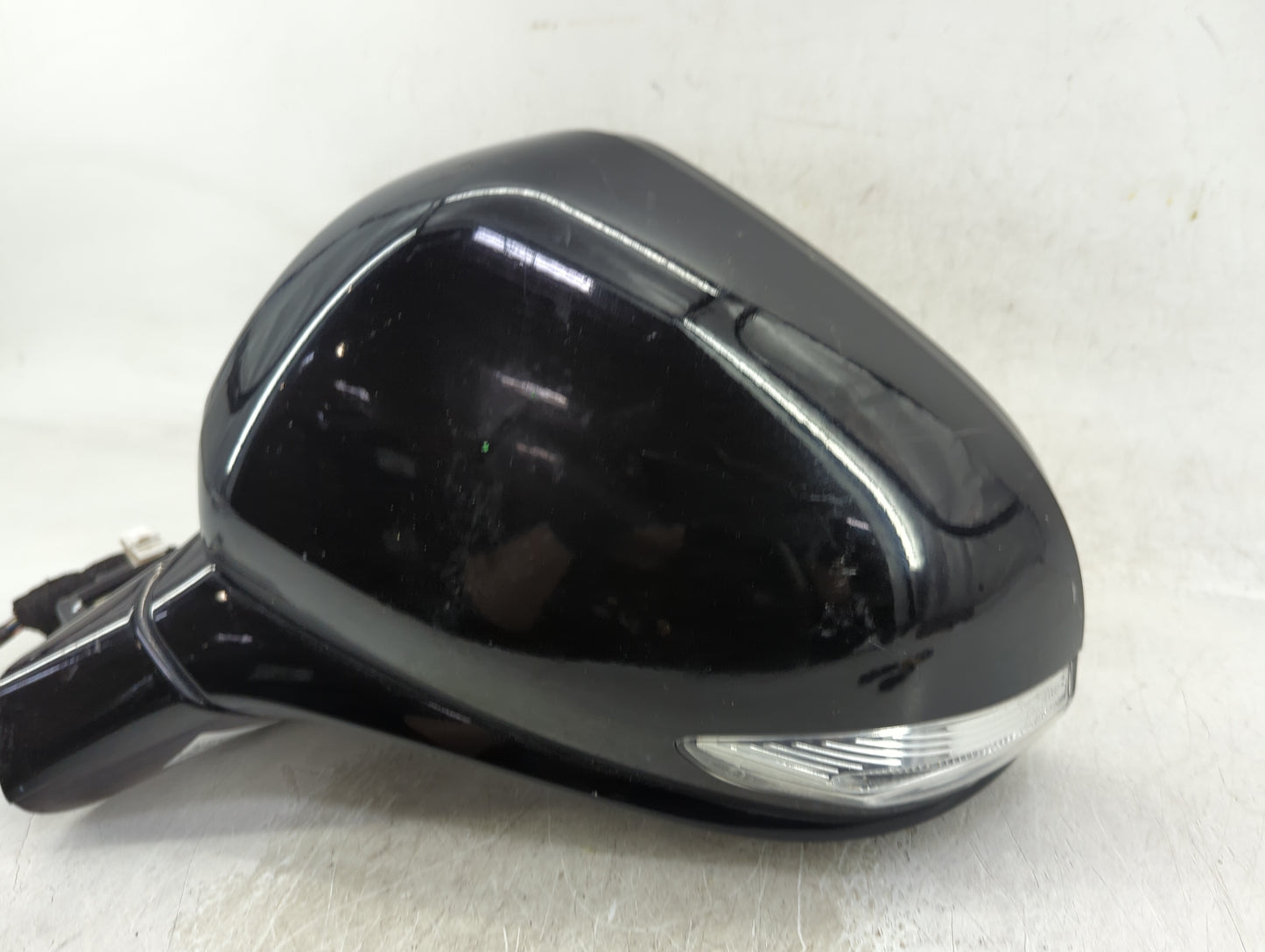 2021 Hyundai Santa Fe Driver Side View Mirror - Left Door Mirror OEM Used - Oemusedautoparts1.com