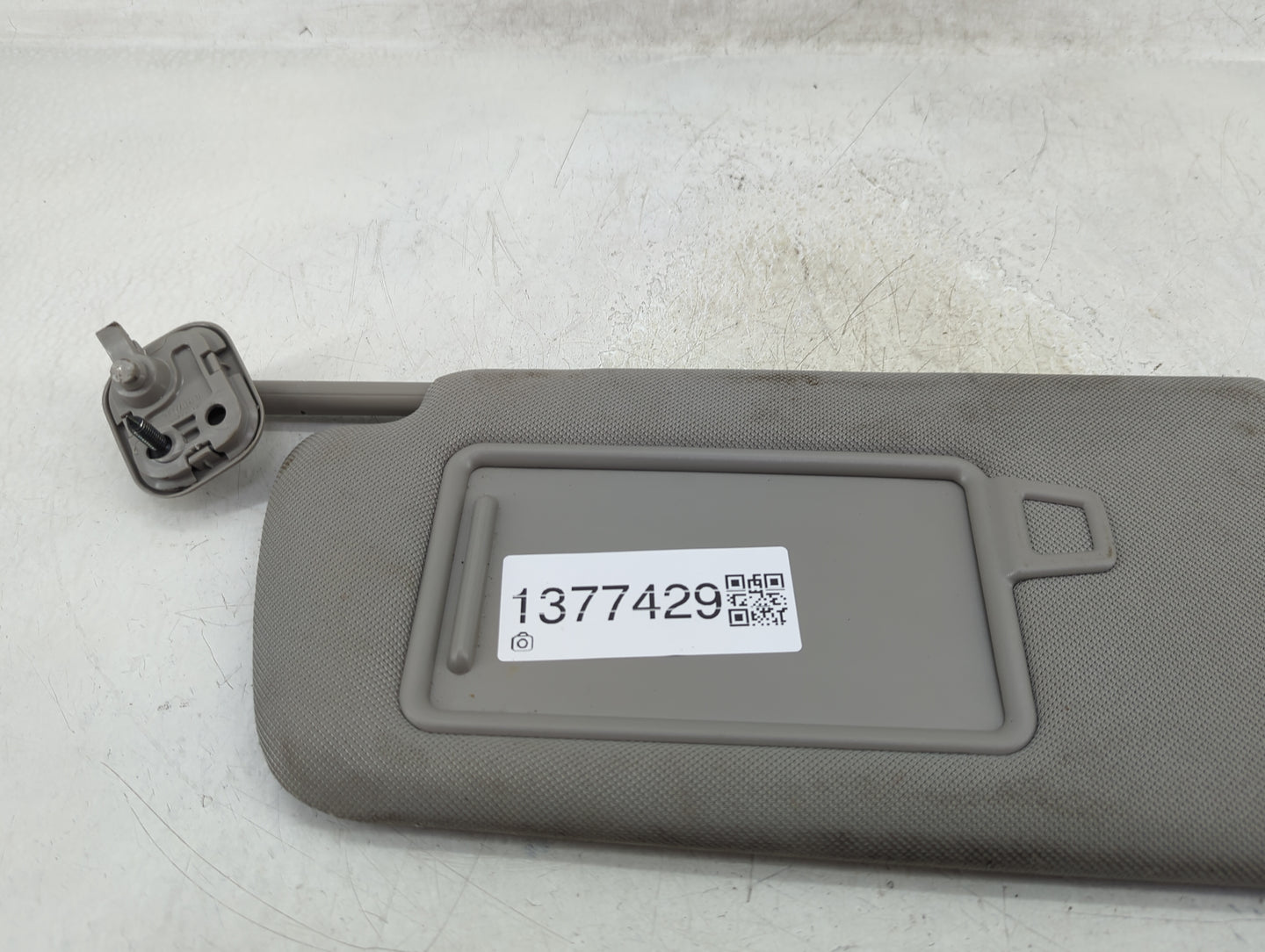 2019-2021 Hyundai Santa Fe Sun Visor Shade Replacement Driver Left Mirror Fits Fits 2019 2020 2021 OEM Used Auto Parts - Oem