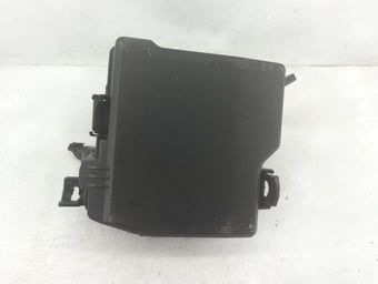 compare product 2021 Hyundai Santa Fe Fusebox Fuse Box Panel Relay Module P/N:91956-S2120 Fits OEM Used Auto Parts