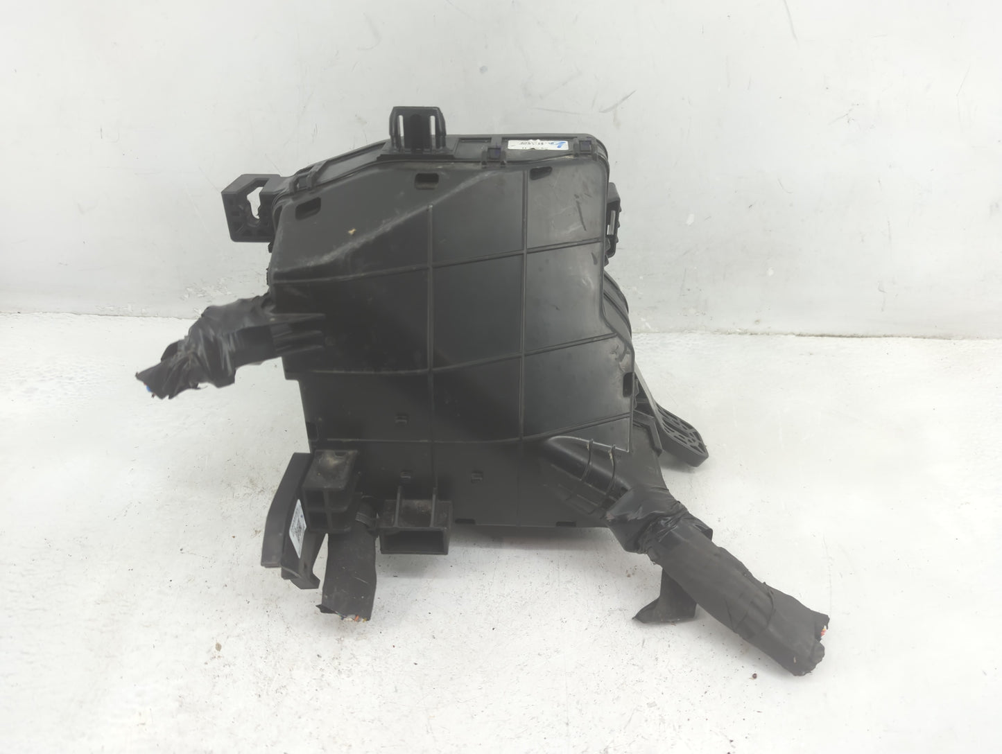 2021 Hyundai Santa Fe Fusebox Fuse Box Panel Relay Module P/N:91956-S2120 Fits OEM Used Auto Parts - Oemusedautoparts1.com