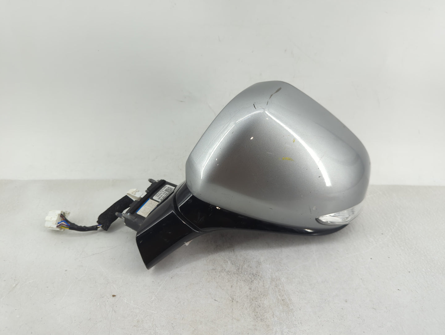 2021 Hyundai Santa Fe Driver Side View Mirror - Left Door Mirror OEM Used - Oemusedautoparts1.com
