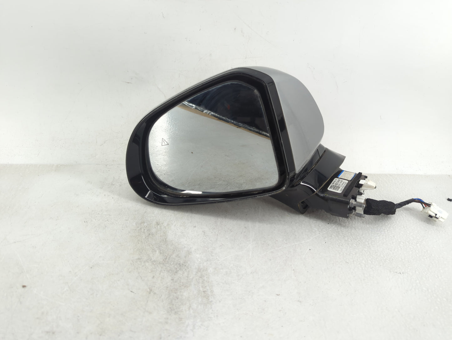 2021 Hyundai Santa Fe Driver Side View Mirror - Left Door Mirror OEM Used - Oemusedautoparts1.com
