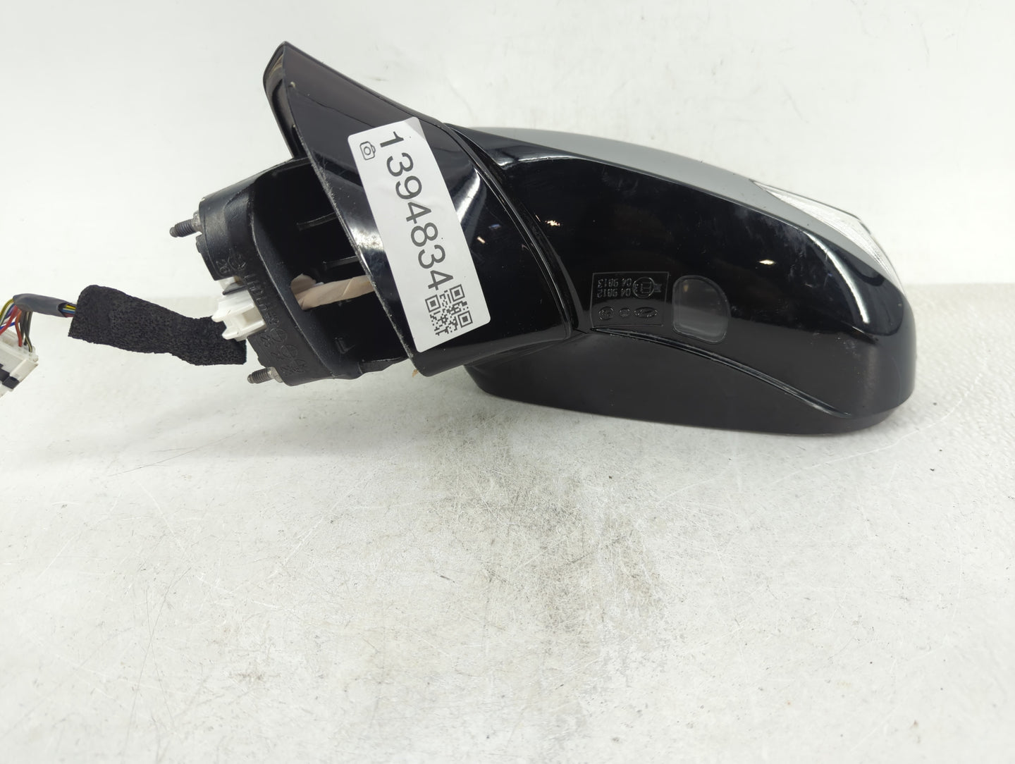 2021 Hyundai Santa Fe Driver Side View Mirror - Left Door Mirror OEM Used - Oemusedautoparts1.com