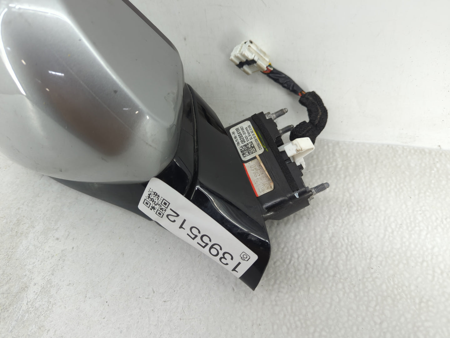2021 Hyundai Santa Fe Passenger Side View Mirror - Right Door Mirror OEM Used - Oemusedautoparts1.com