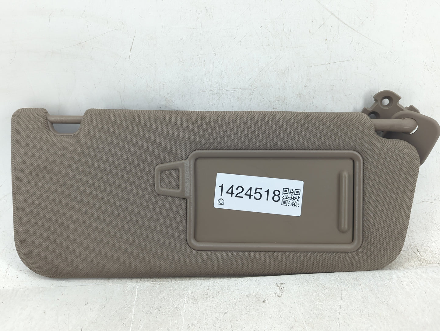 2023 Hyundai Santa Fe Sun Visor Shade Replacement Passenger Right Mirror Fits OEM Used Auto Parts - Oemusedautoparts1.com