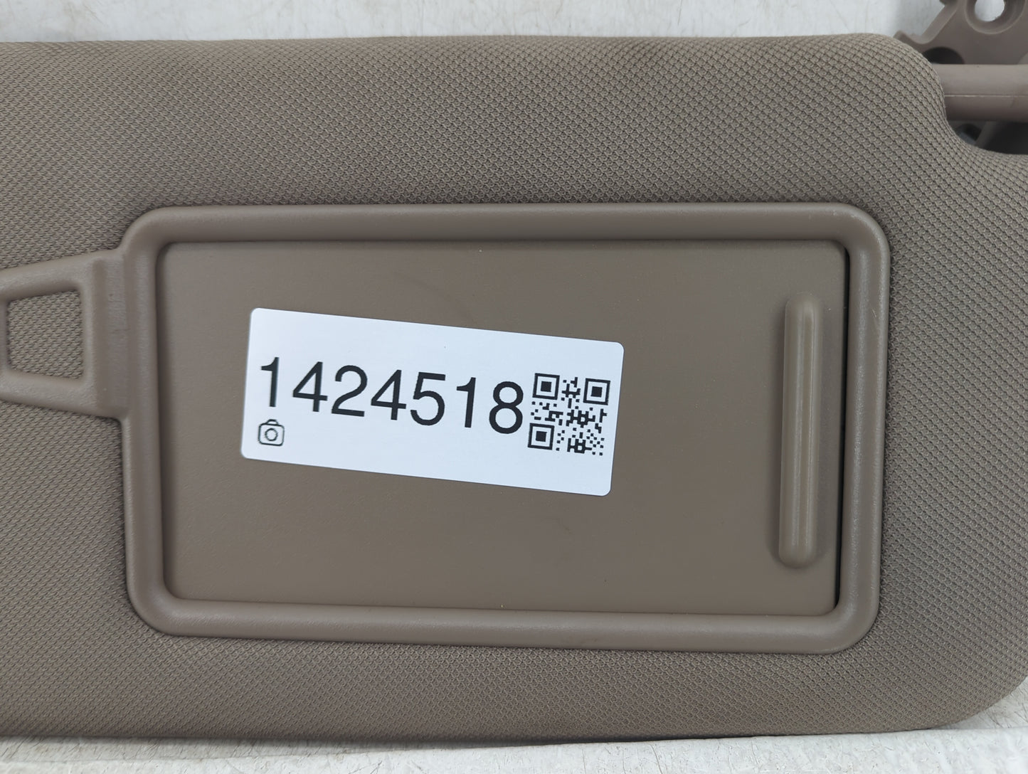 2023 Hyundai Santa Fe Sun Visor Shade Replacement Passenger Right Mirror Fits OEM Used Auto Parts - Oemusedautoparts1.com