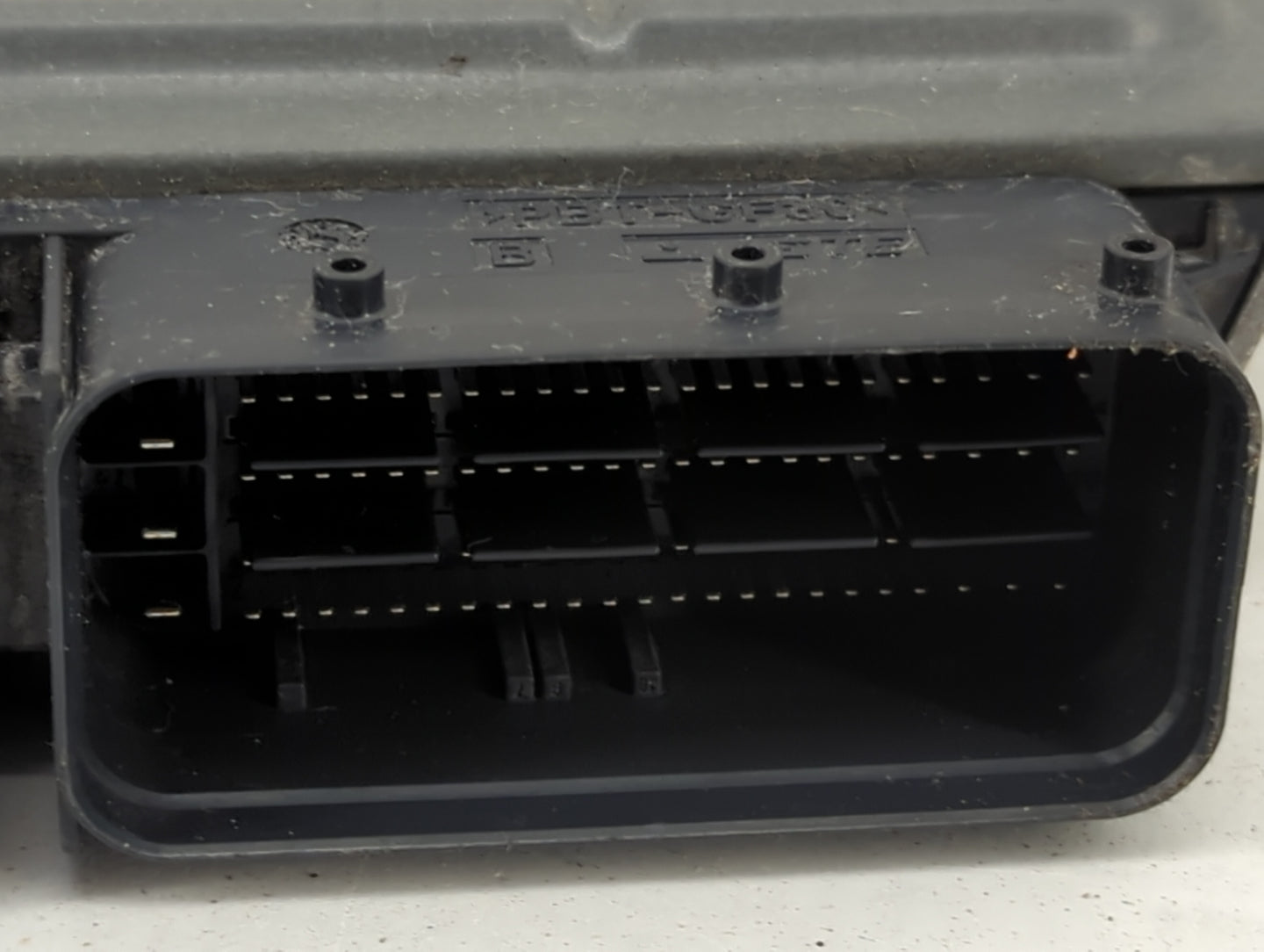 2021 Hyundai Santa Fe PCM Engine Control Computer ECU ECM PCU OEM P/N:39100-2S298 39110-2S298, STM8G25NH3, AAA9266250001 Fit
