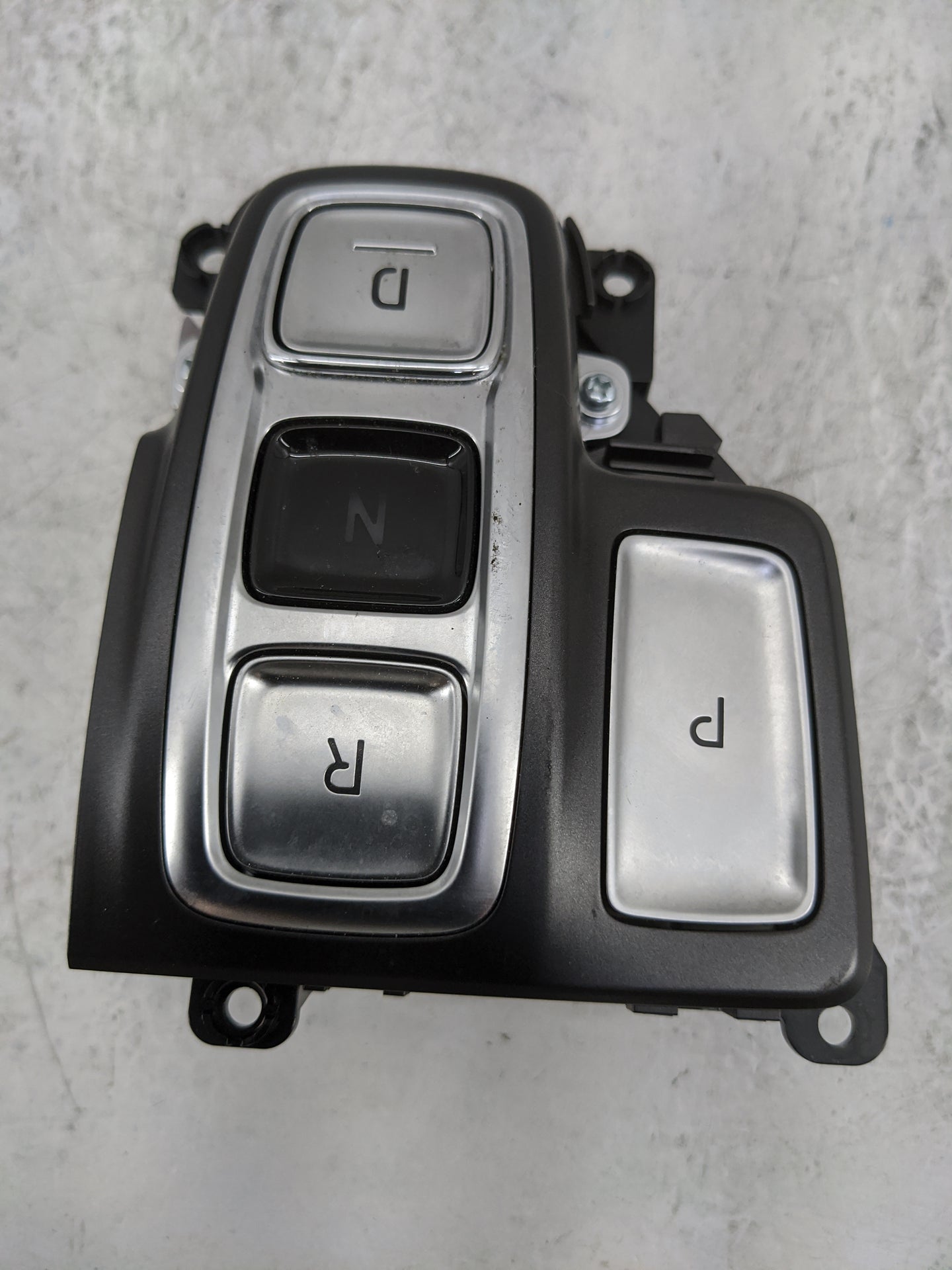 2023 Hyundai Santa Fe Floor Console Assembly Shifter 1478521 - Oemusedautoparts1.com