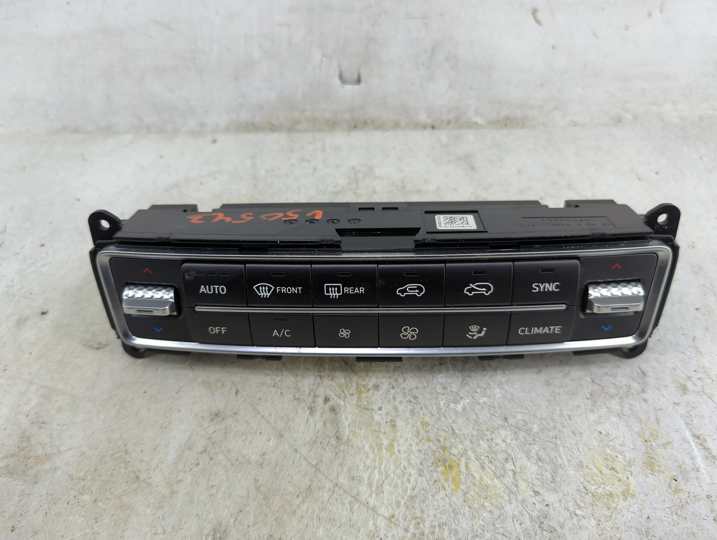 2021 Hyundai Santa Fe Climate Control Module Temperature AC/Heater Replacement P/N:97250-S2JA0 97250-S1XXX, 97250-S2XXX Fits