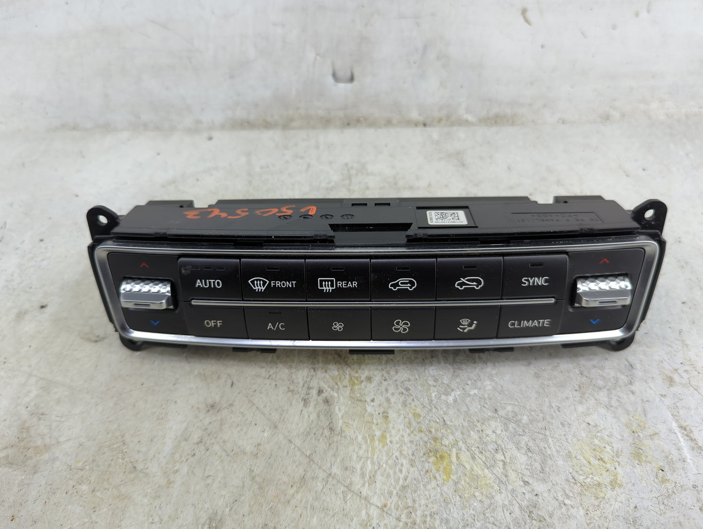 2021 Hyundai Santa Fe Climate Control Module Temperature AC/Heater Replacement P/N:97250-S2JA0 97250-S1XXX, 97250-S2XXX Fits