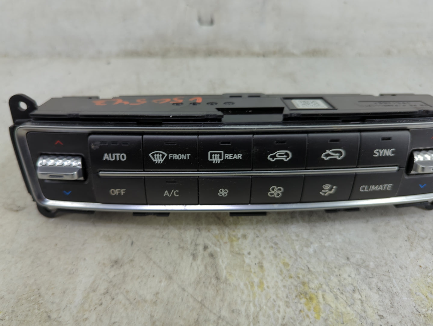 2021 Hyundai Santa Fe Climate Control Module Temperature AC/Heater Replacement P/N:97250-S2JA0 97250-S1XXX, 97250-S2XXX Fits