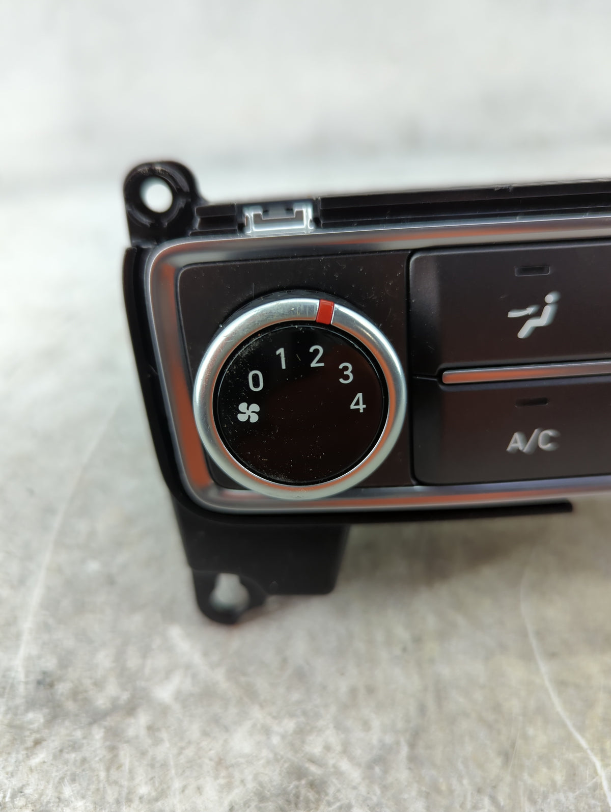 2021 Hyundai Santa Fe Climate Control Module Temperature AC/Heater Replacement P/N:97250-S2GA0 EC500NVPDA Fits OEM Used Auto