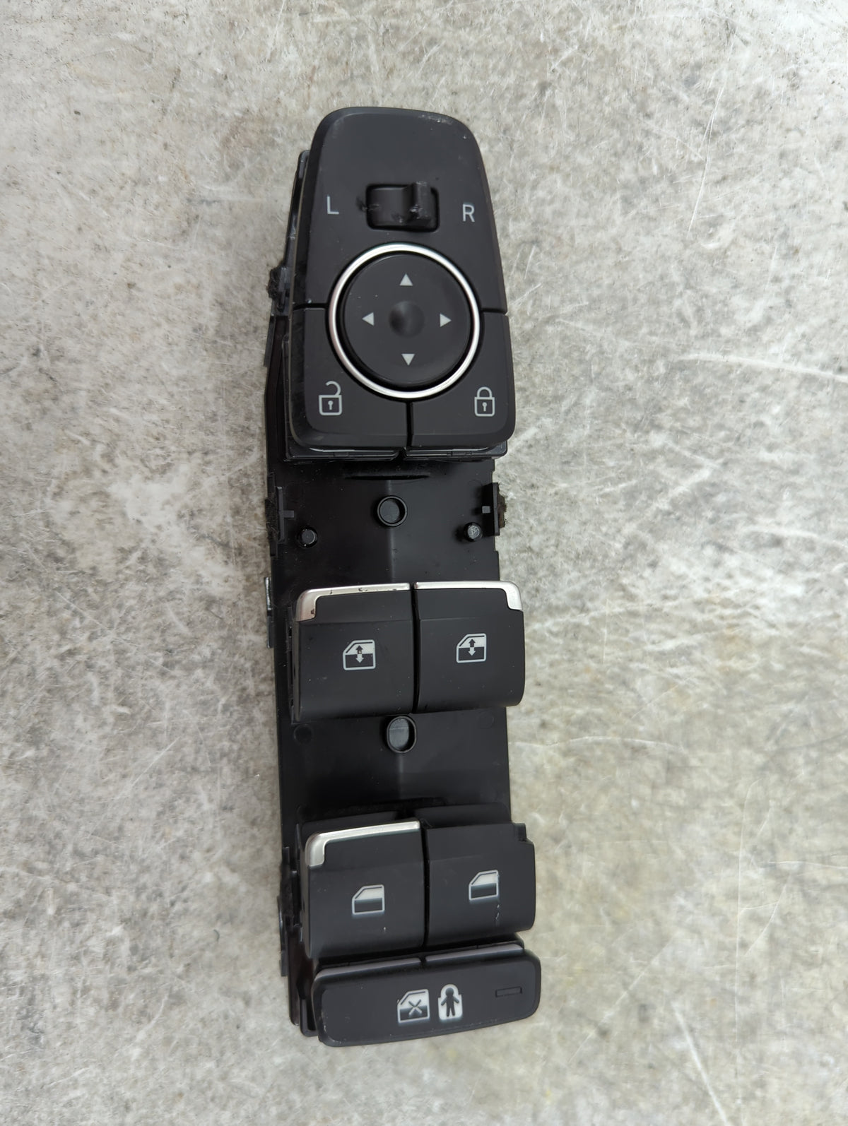 2021 Hyundai Santa Fe Master Power Window Switch Replacement Driver Side Left P/N:230Y22 5000590 Fits OEM Used Auto Parts - 