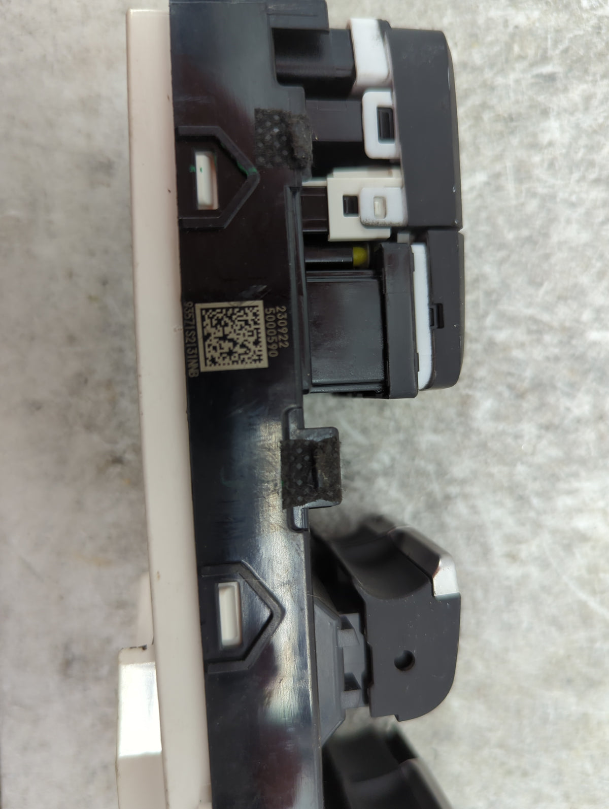 2021 Hyundai Santa Fe Master Power Window Switch Replacement Driver Side Left P/N:230Y22 5000590 Fits OEM Used Auto Parts - 