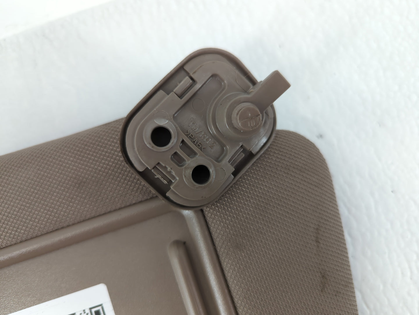 2019-2021 Hyundai Santa Fe Sun Visor Shade Replacement Driver Left Mirror Fits Fits 2019 2020 2021 OEM Used Auto Parts - Oem