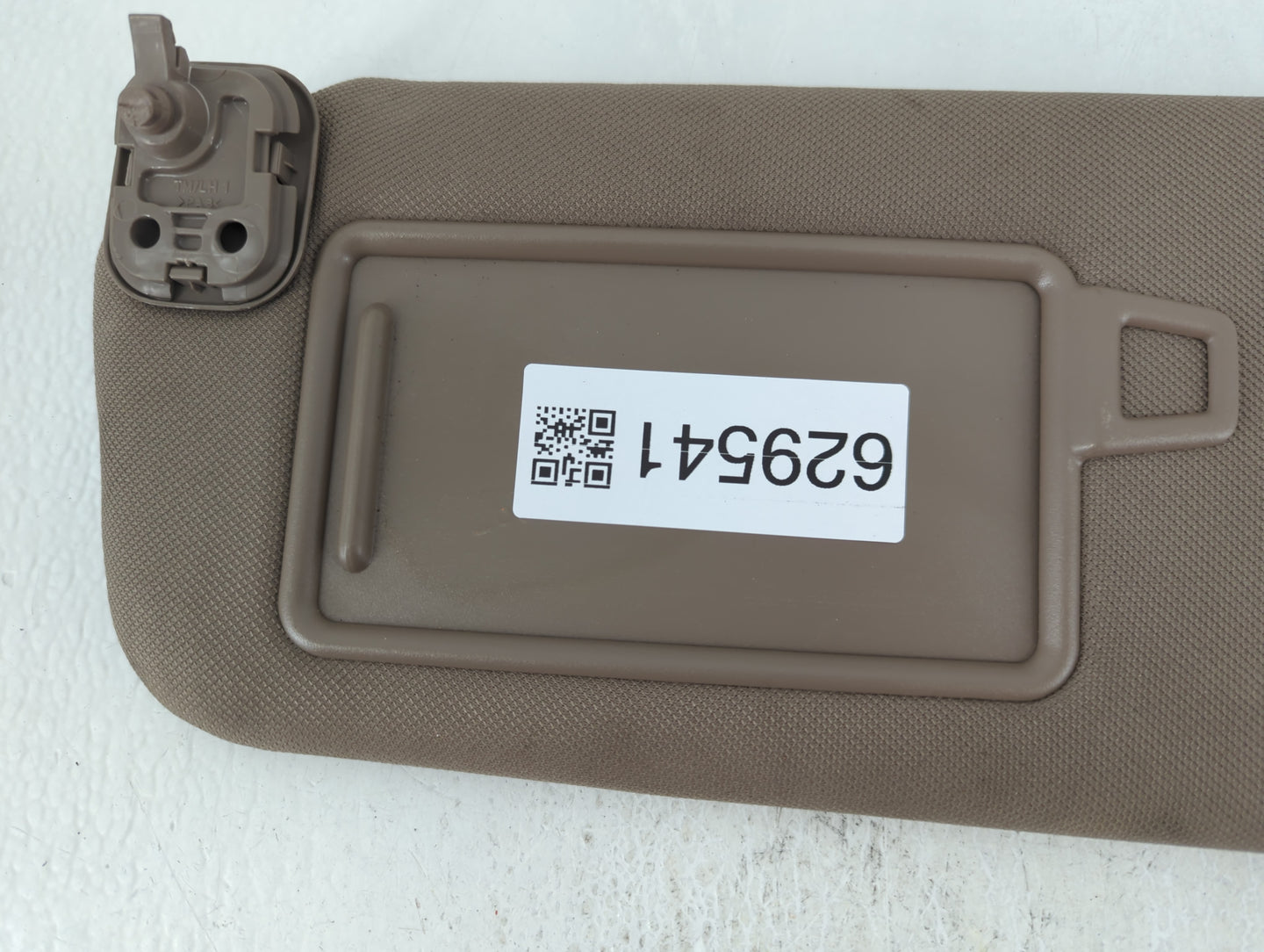 2019-2021 Hyundai Santa Fe Sun Visor Shade Replacement Driver Left Mirror Fits Fits 2019 2020 2021 OEM Used Auto Parts - Oem