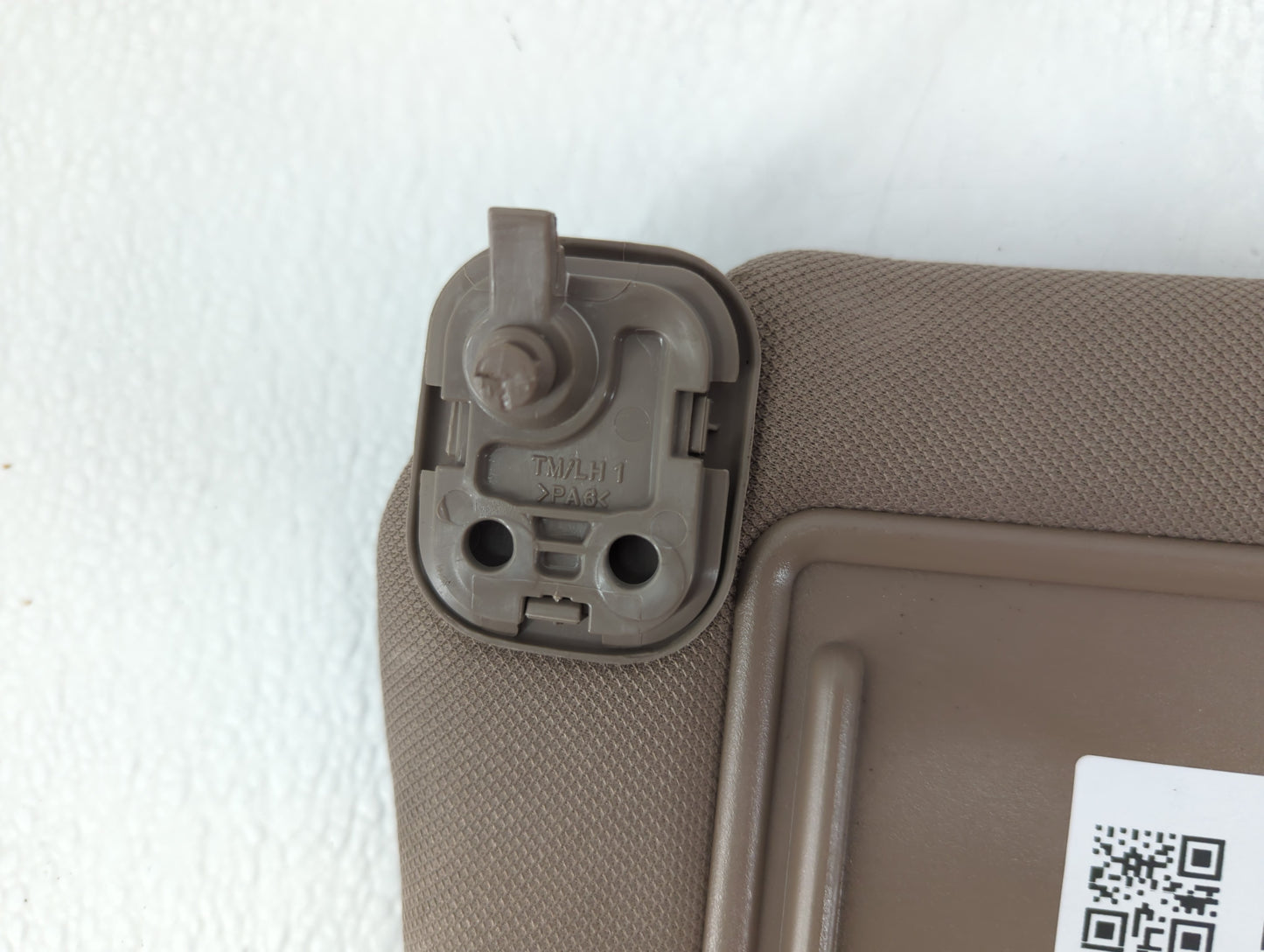 2019-2021 Hyundai Santa Fe Sun Visor Shade Replacement Driver Left Mirror Fits Fits 2019 2020 2021 OEM Used Auto Parts - Oem