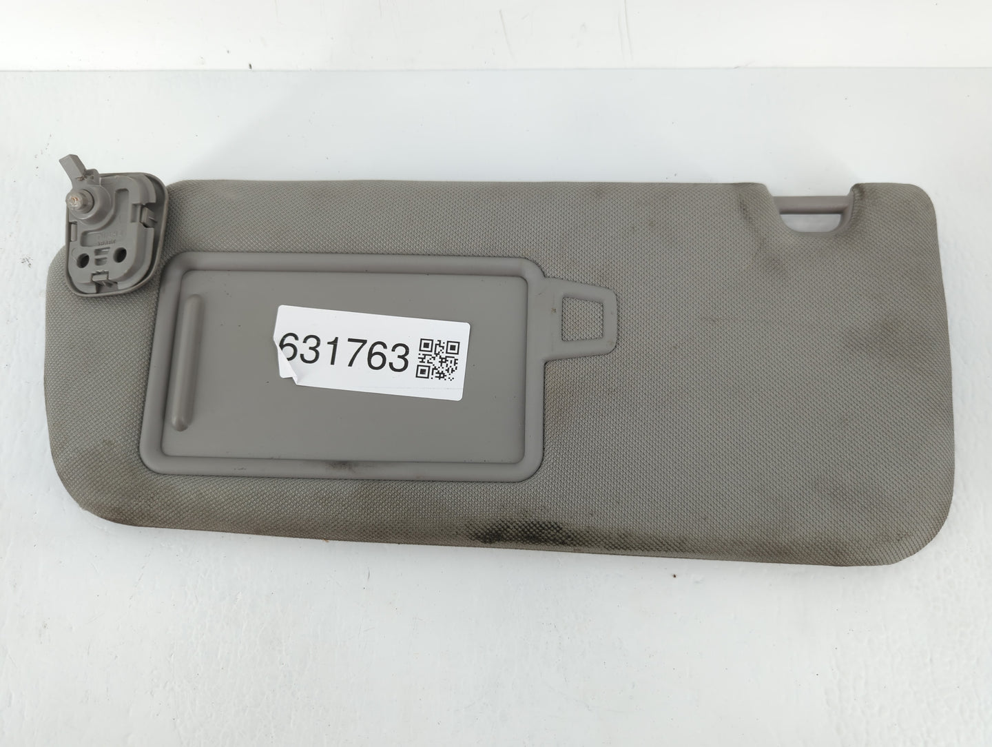 2019-2021 Hyundai Santa Fe Sun Visor Shade Replacement Driver Left Mirror Fits Fits 2019 2020 2021 OEM Used Auto Parts - Oem