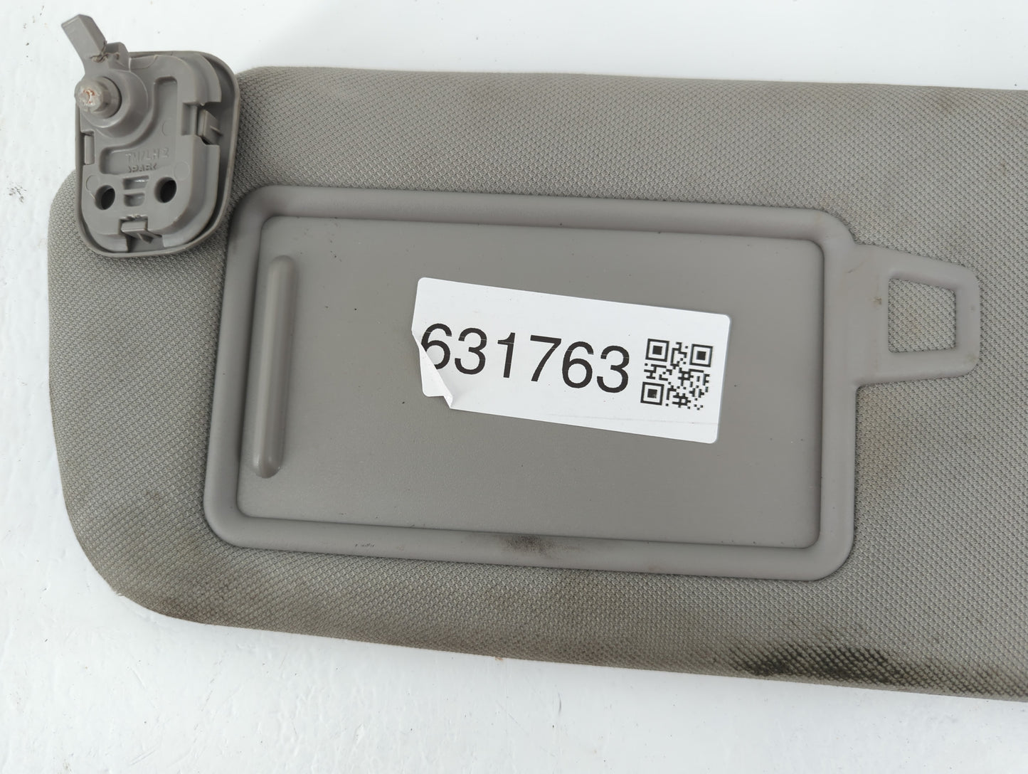2019-2021 Hyundai Santa Fe Sun Visor Shade Replacement Driver Left Mirror Fits Fits 2019 2020 2021 OEM Used Auto Parts - Oem